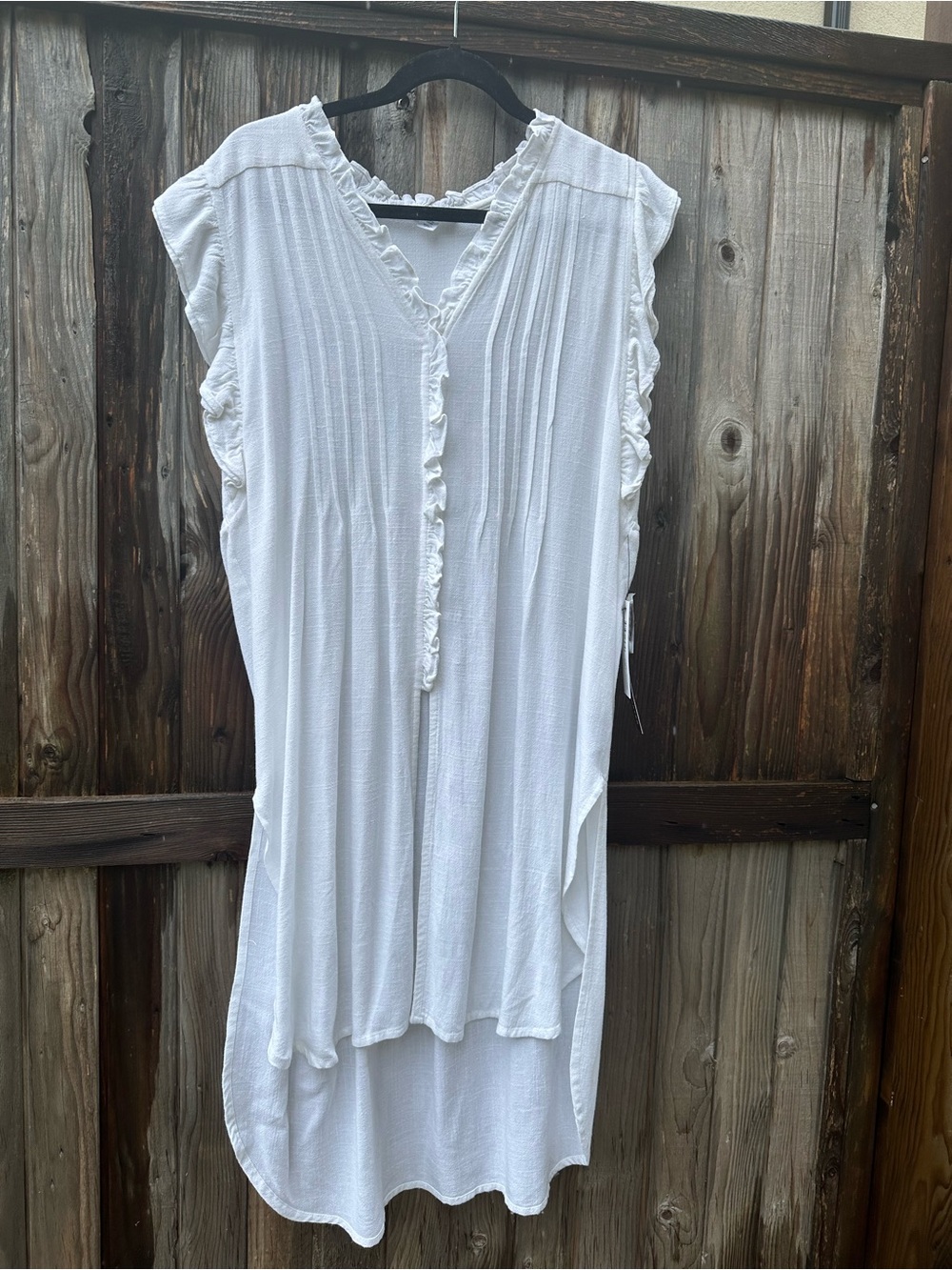 Women's White Ruffle V-Neck Tunic Top